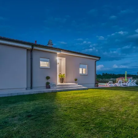 Family House With Private Pool And Playground Holiday home *