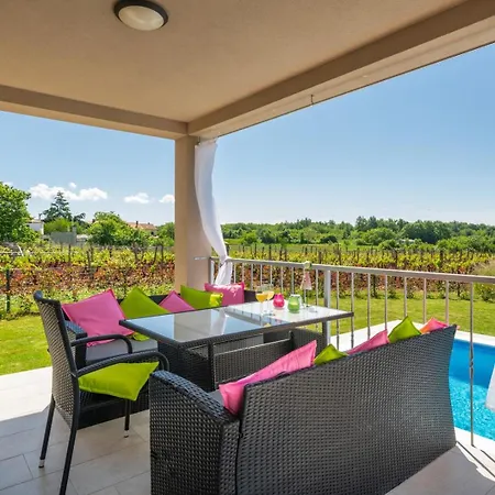 Holiday home Family House With Private Pool And Playground *