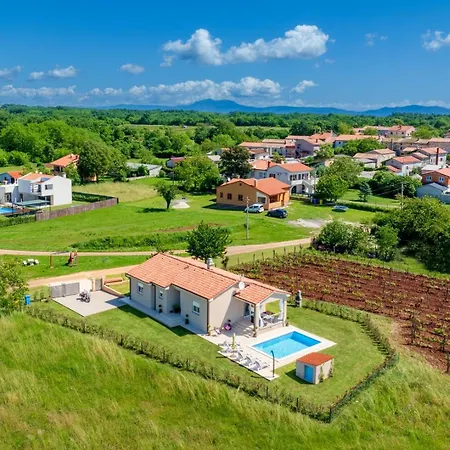 Holiday home Family House With Private Pool And Playground