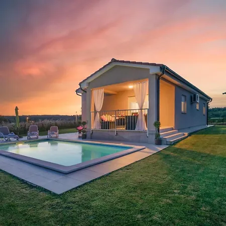 Holiday home Family House With Private Pool And Playground *