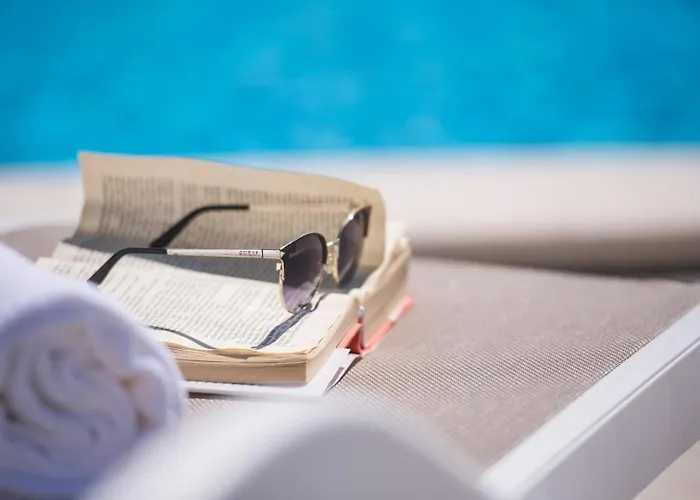 Family House With Private Pool And Playground Barban