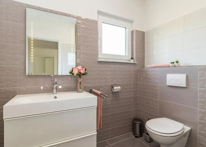 Family House With Private Pool And Playground *